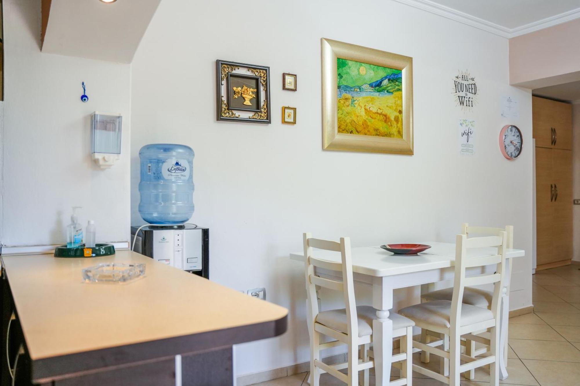 Tirana Centre Lions Gate 1 Apartment Ngoại thất bức ảnh