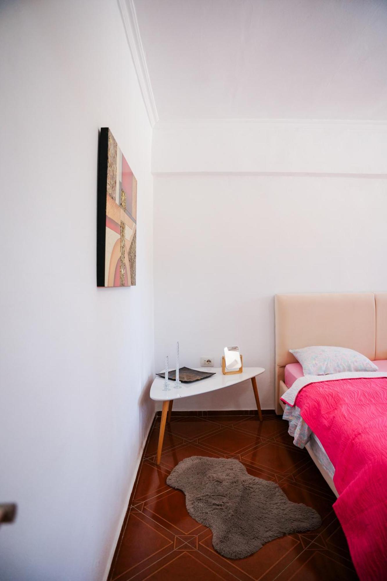 Tirana Centre Lions Gate 1 Apartment Ngoại thất bức ảnh
