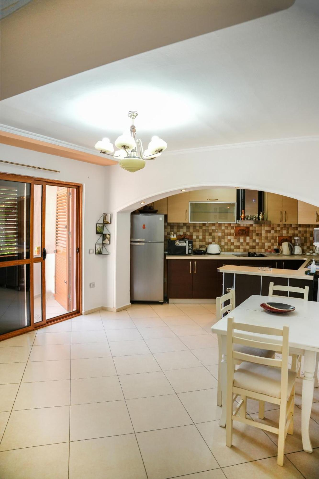 Tirana Centre Lions Gate 1 Apartment Ngoại thất bức ảnh