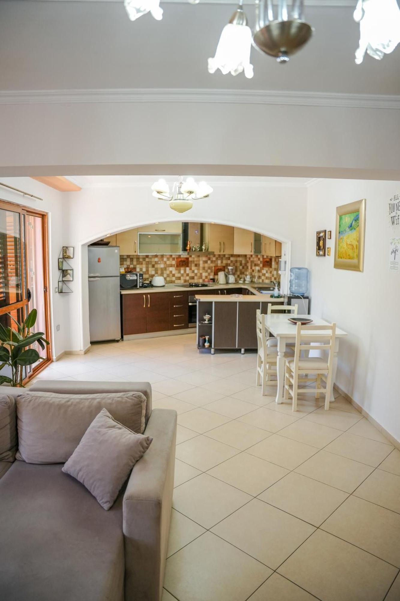 Tirana Centre Lions Gate 1 Apartment Ngoại thất bức ảnh